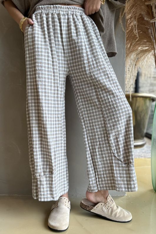 Annie Gingham Quirky 7/8 Pant Mocha